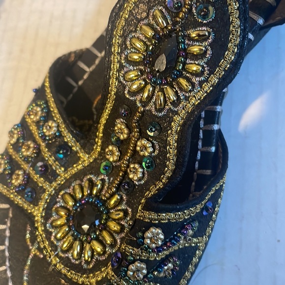 Tripper Sandals - Picture 8 of 8